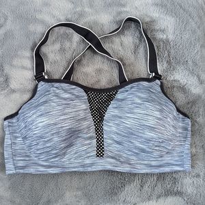 Maidenform Sports Bra